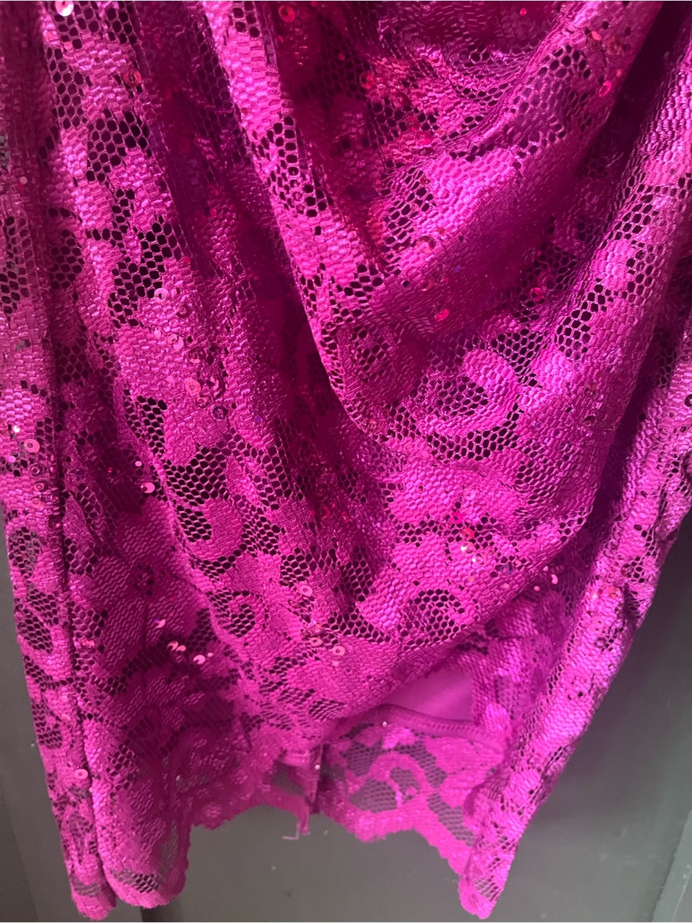 Goddess Fuchsia Lace Midi Dress with V-Neck - Picture 6 of 11